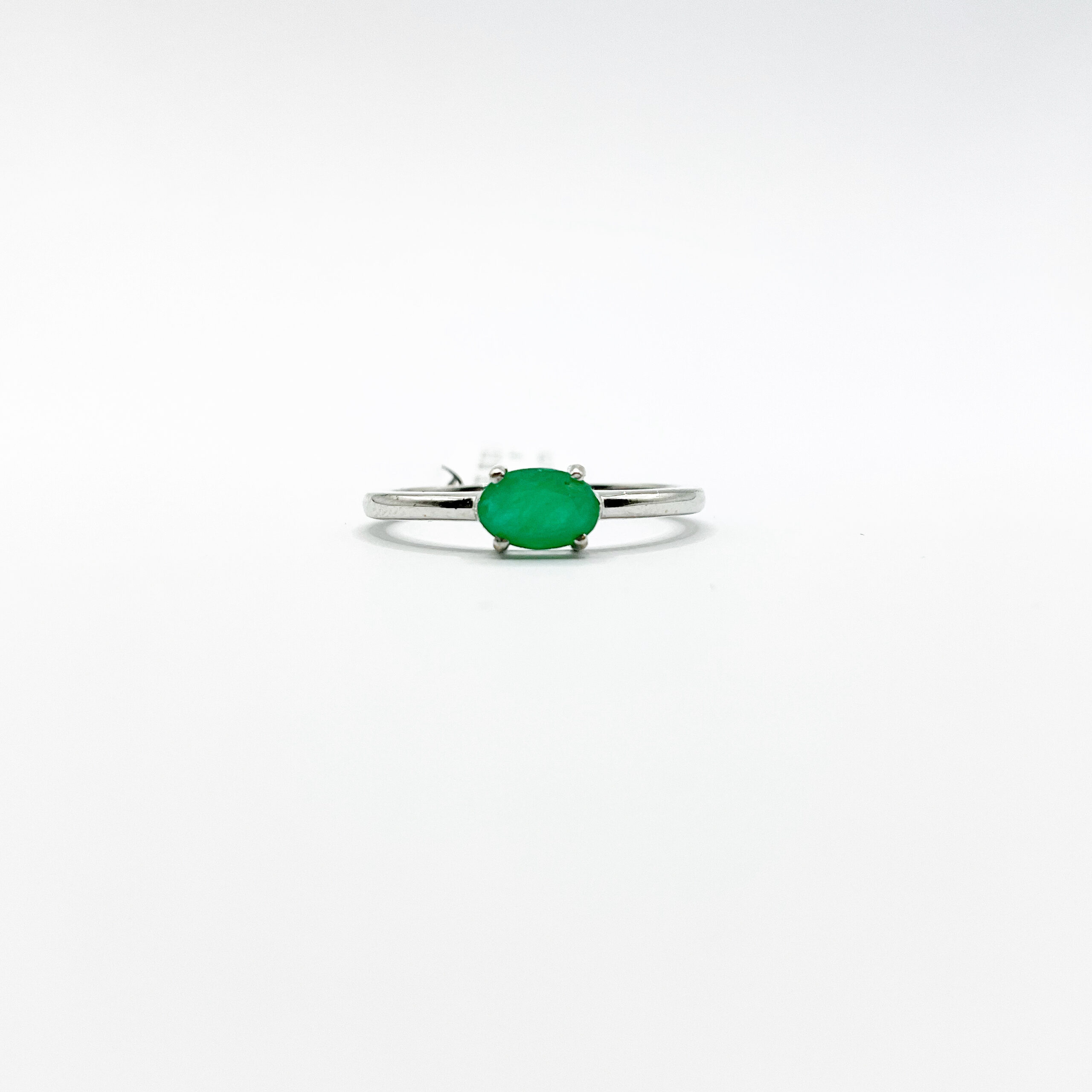 Anillo Con Esmeralda Oval