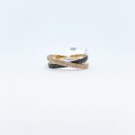 Anillo Cruzado de Diamantes con Diamantes Negros