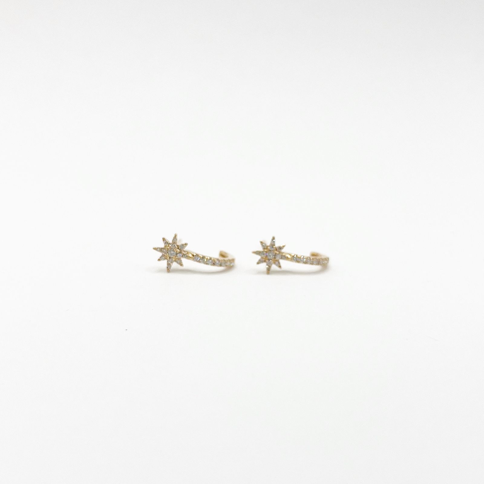 Arracada Media Estrella Con Diamantes