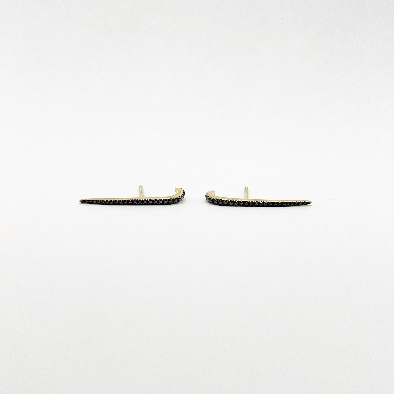 Aretes Bar Post Cuff De Diamante Negro