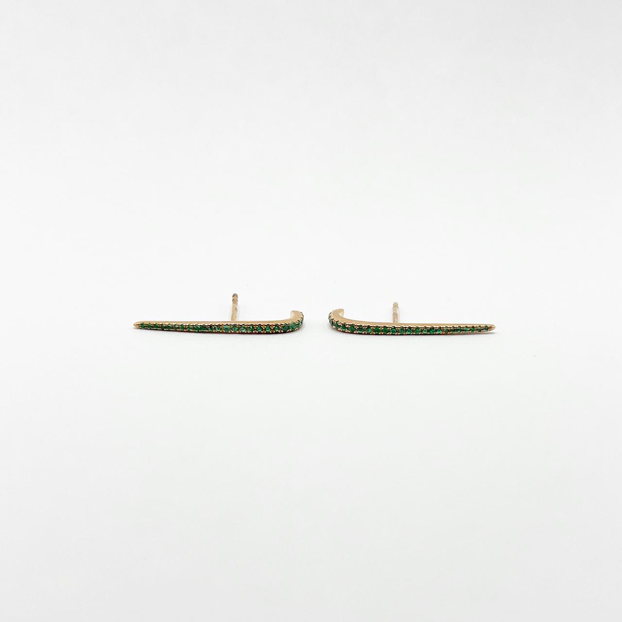 Aretes Bar Post Cuff De Esmeralda