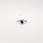 Anillo Zafiro Oval Con Diamantes