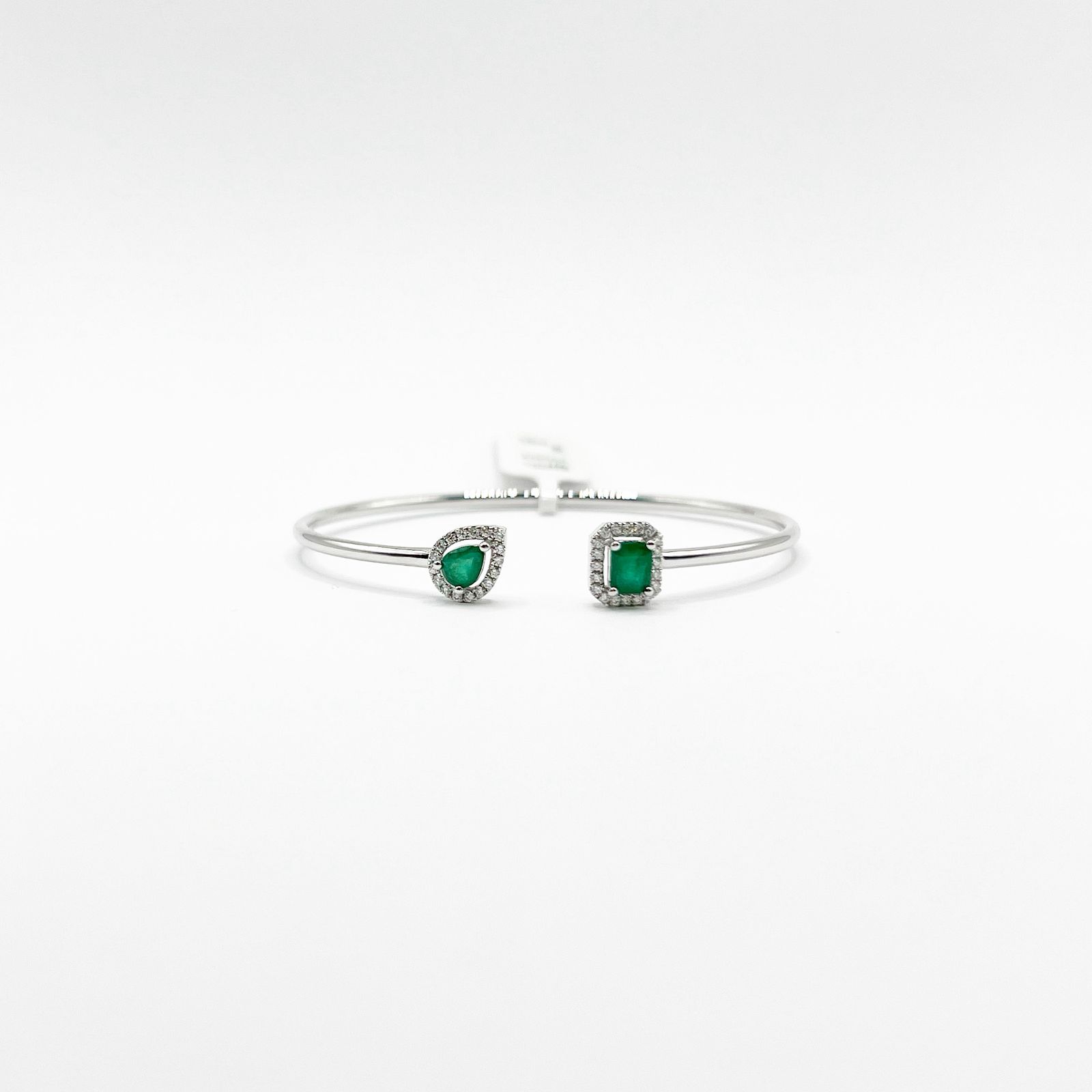 Brazalete Cuadro y Gota De Esmeralda Con Diamantes