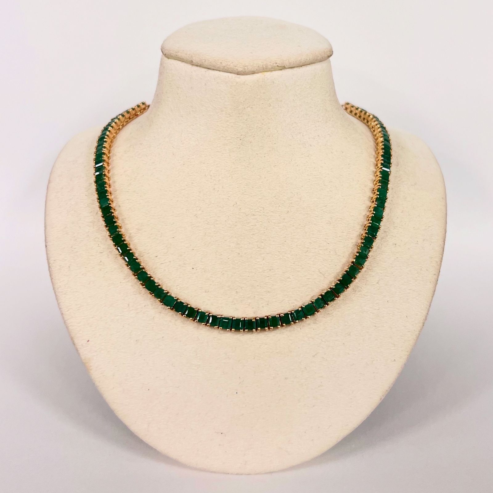 Gargantilla De Esmeraldas