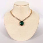 Gargantilla Esmeralda Oval y Diamantes