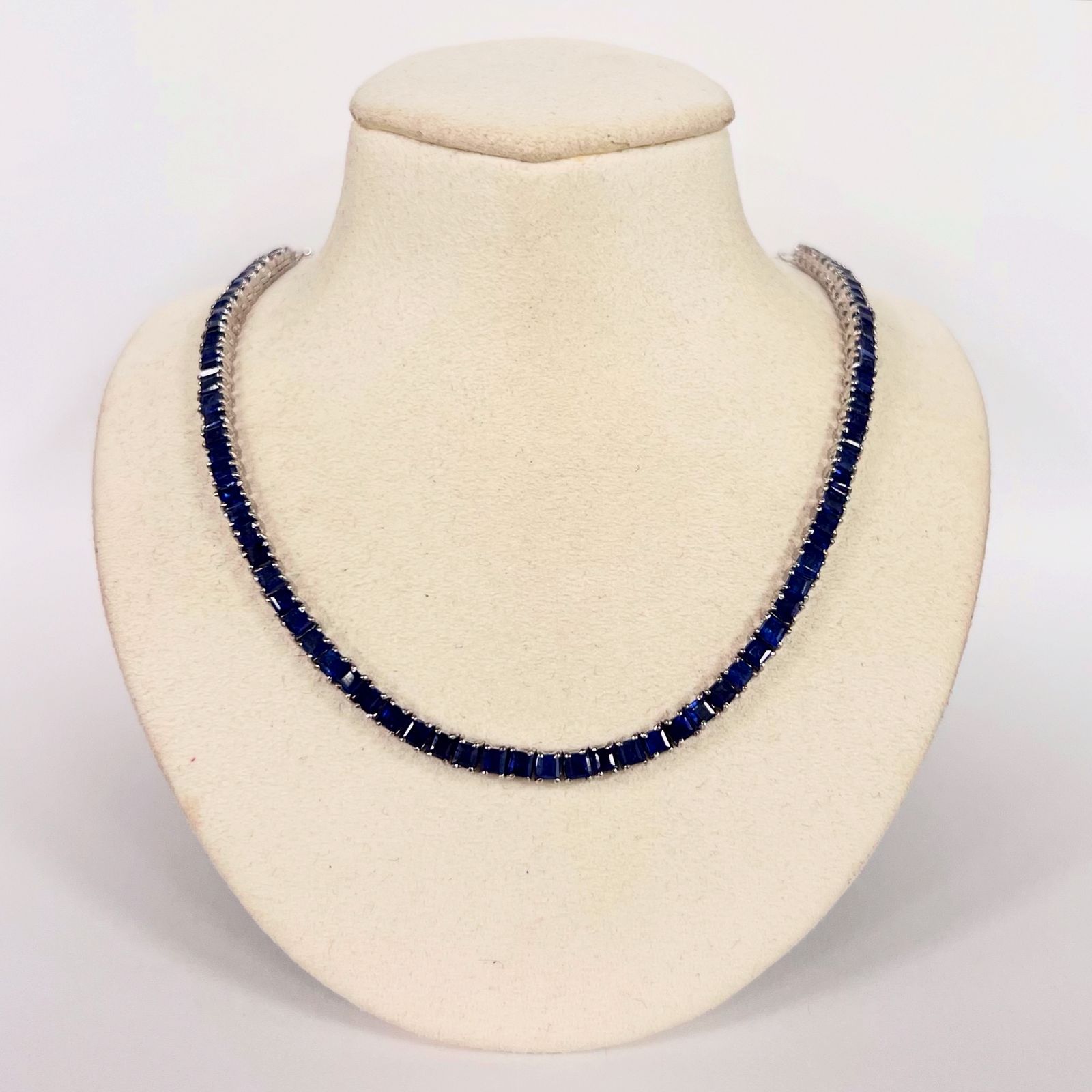 Gargantilla De Zafiros