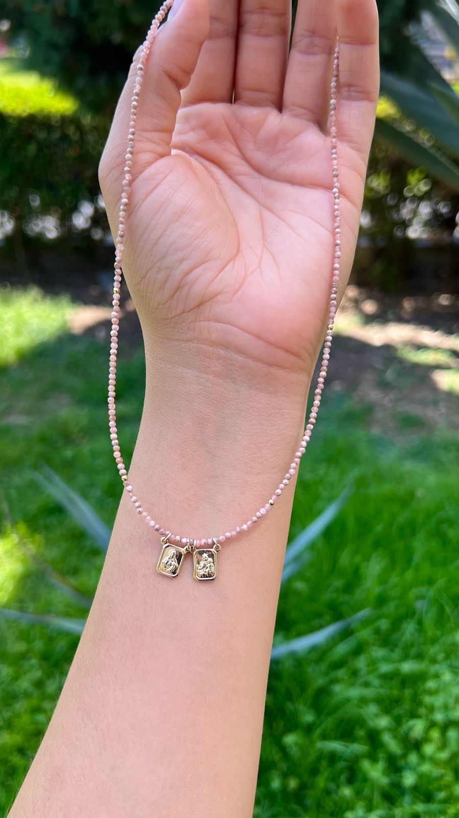 Collar Yellow Stone Con Escapulario