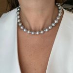 Collar Perla Barroca Gris 12 MM