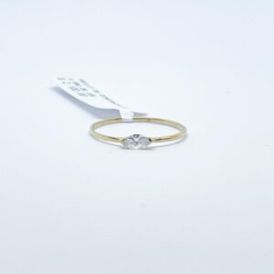 Anillo 10K Con Zirconia Oval